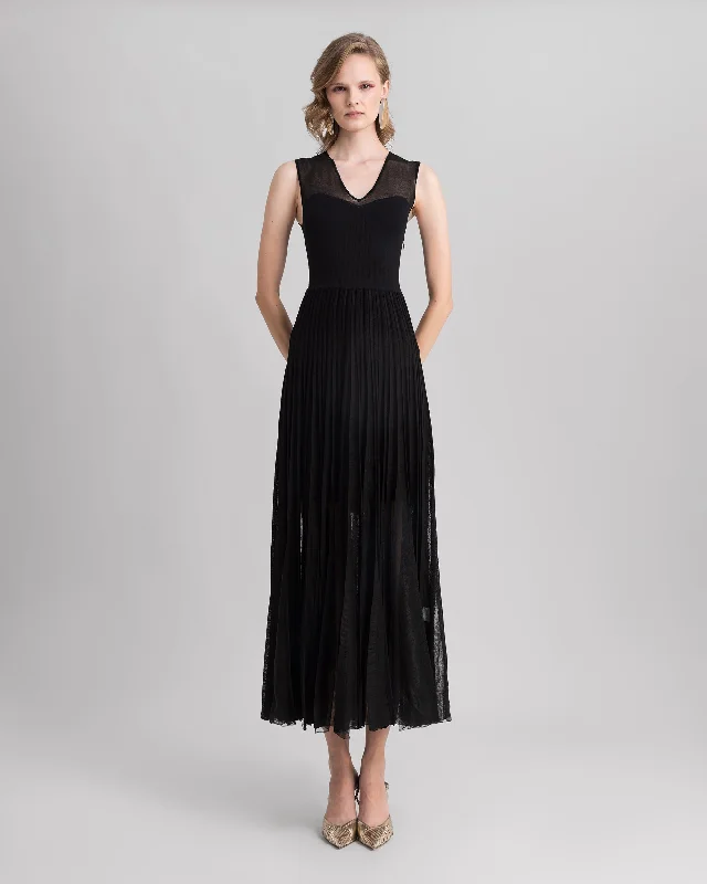 Black Heart Shape Design Knit Dress